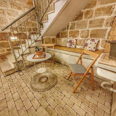 Dimora Madia بيت للعطل *