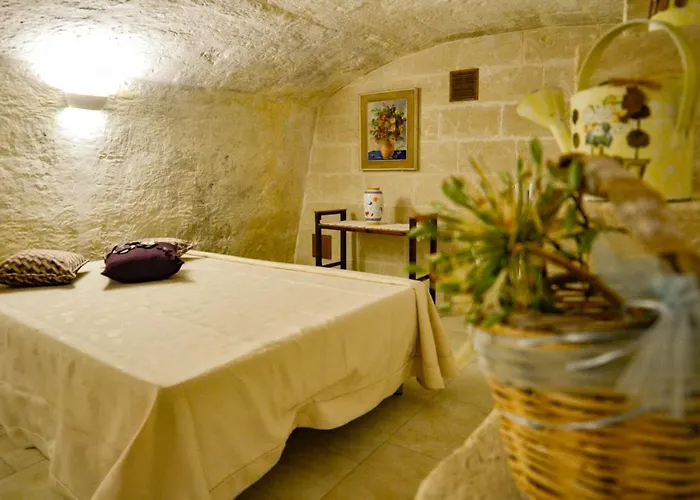 בית נופש Dimora Madia מונופולי