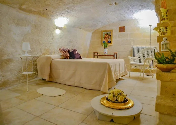 Dimora Madia * מונופולי