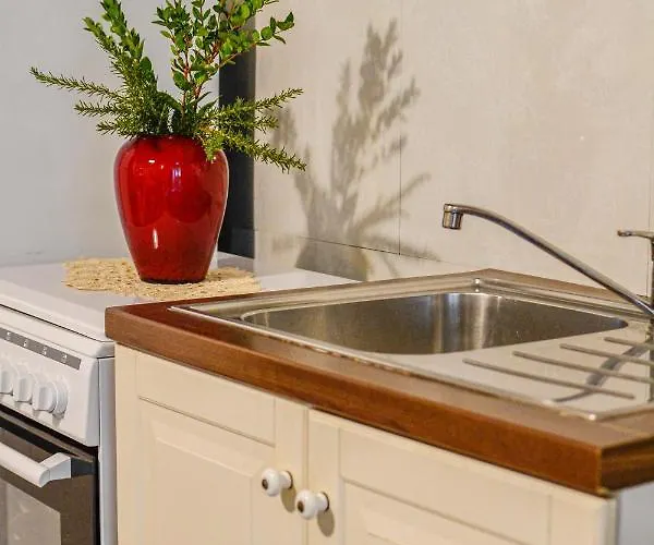 Dimora Madia * מונופולי