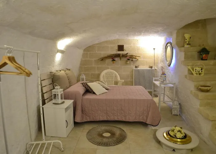 Dimora Madia * מונופולי