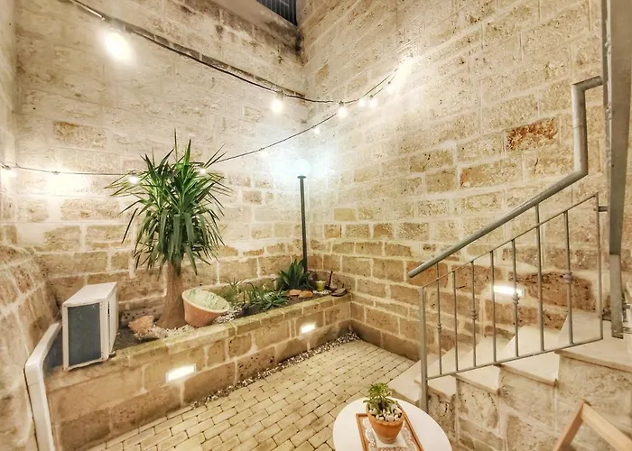 Dimora Madia * מונופולי