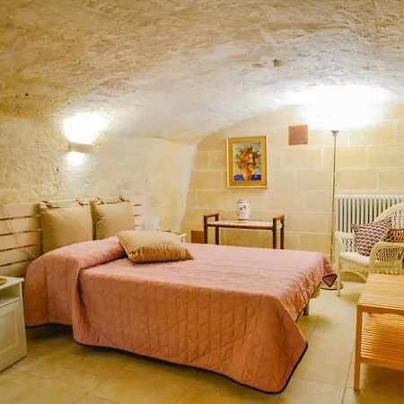 Dimora Madia * 莫诺波利