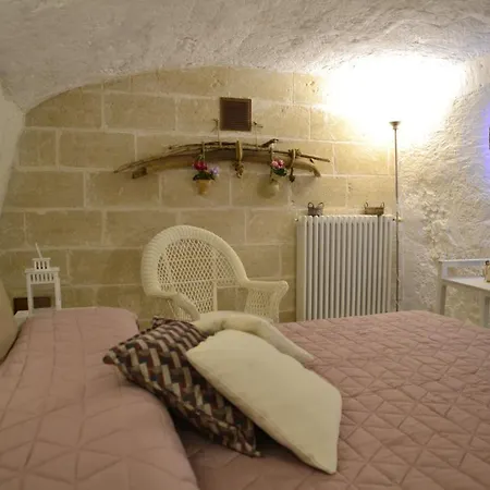 Dimora Madia * 莫诺波利